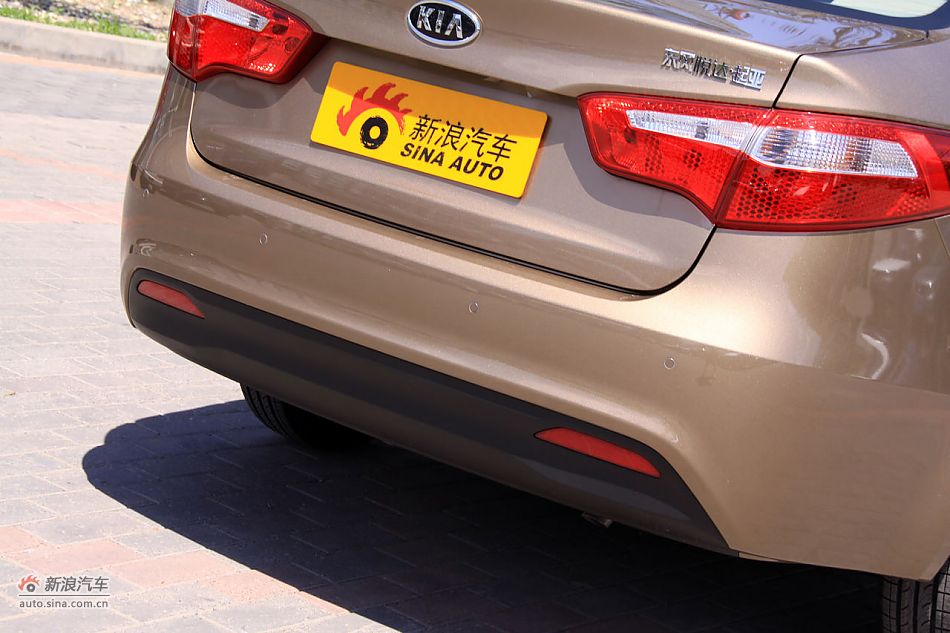 2011款起亚K2实拍