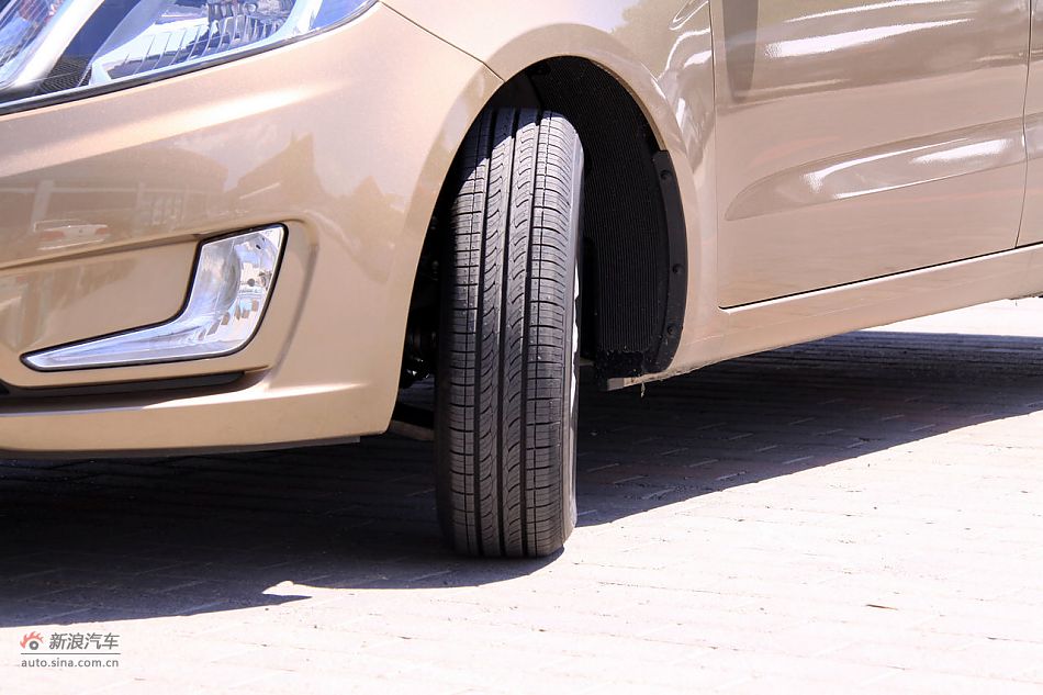 2011款起亚K2实拍