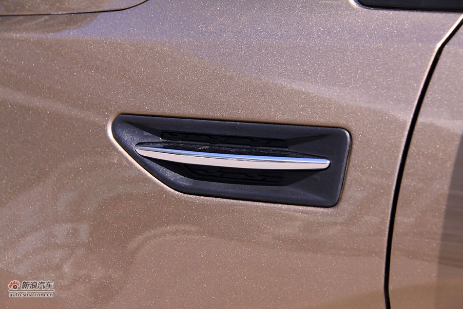 2011款起亚K2实拍