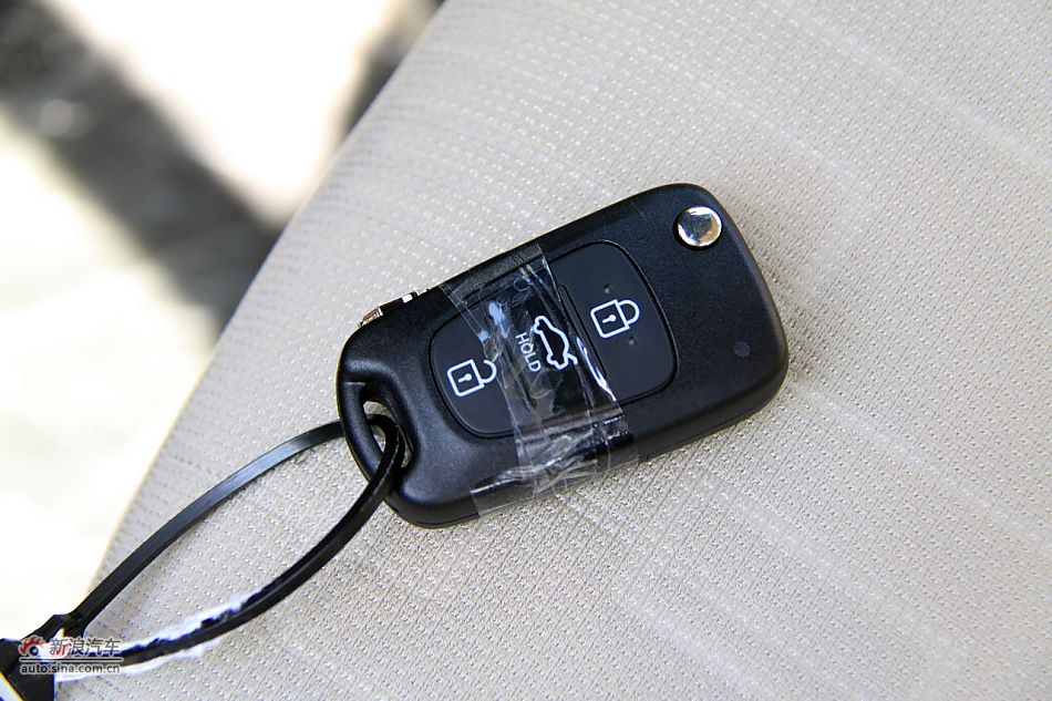 东风悦达起亚K2外观细节