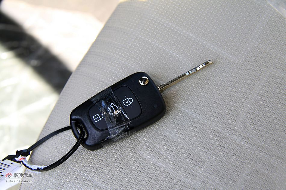 东风悦达起亚K2外观细节