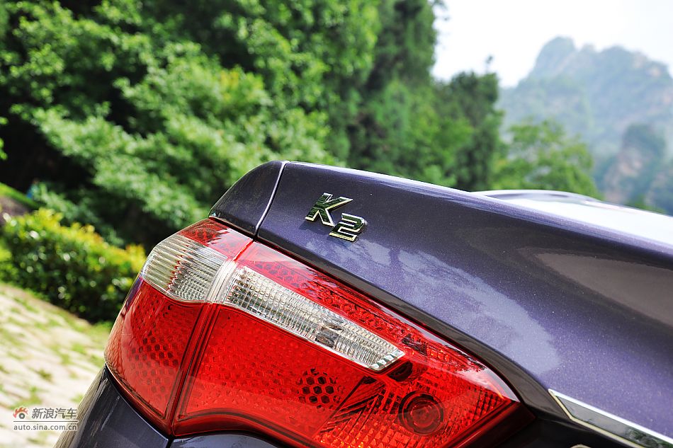 东风悦达起亚K2外观细节