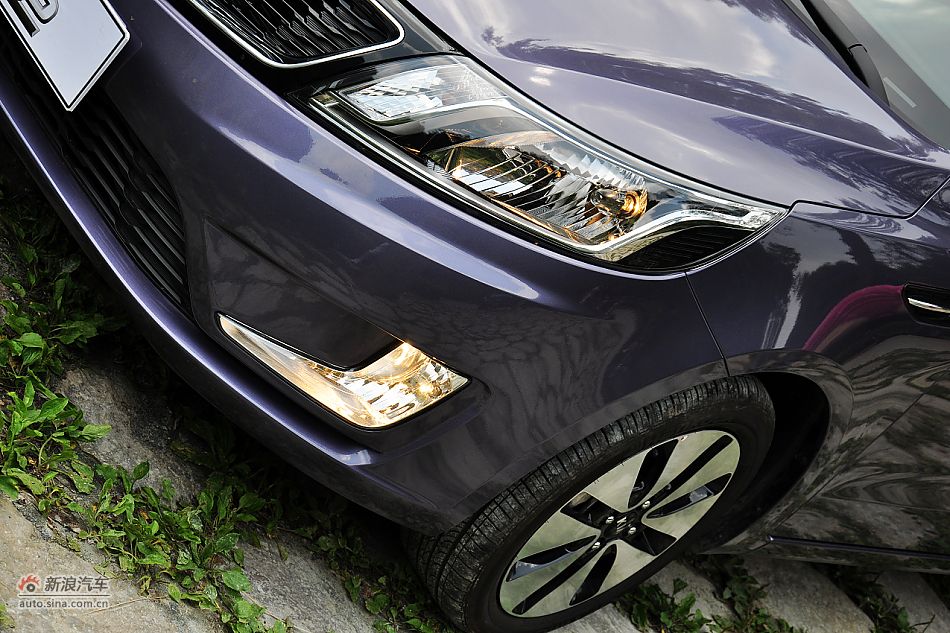 东风悦达起亚K2外观细节