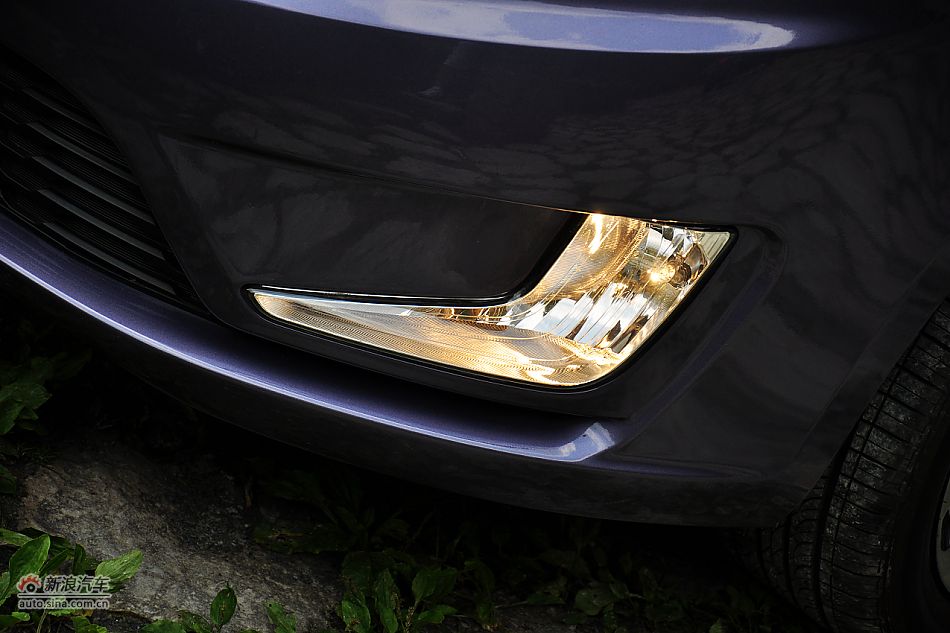 东风悦达起亚K2外观细节