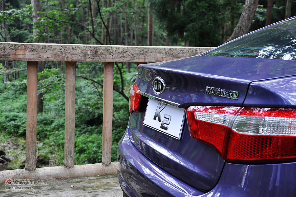 东风悦达起亚K2外观细节