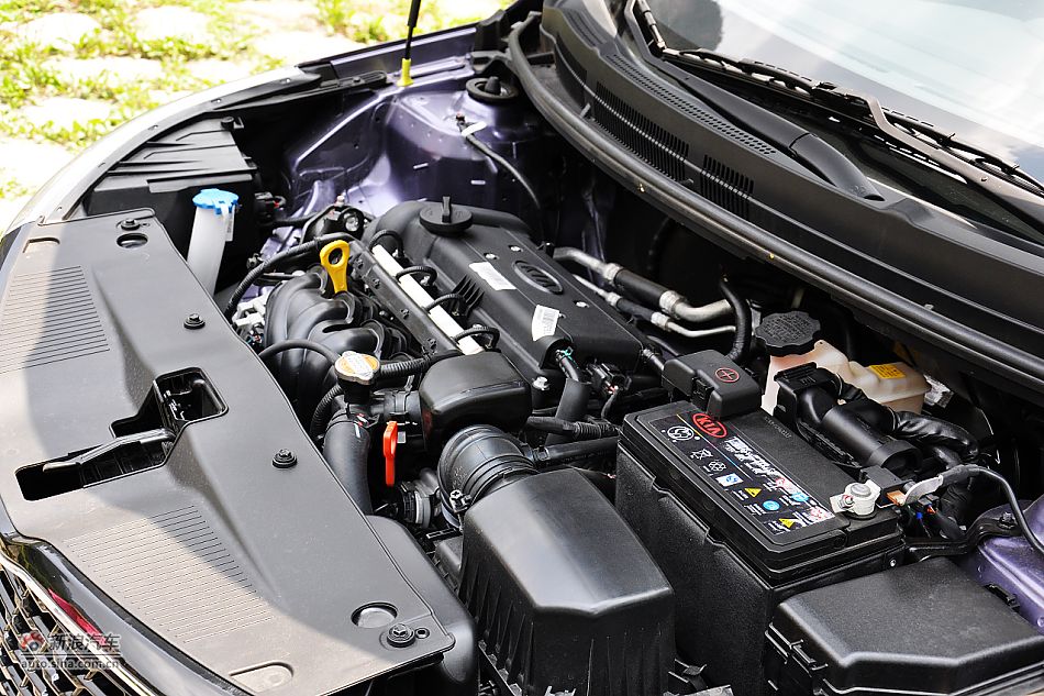 东风悦达起亚K2引擎底盘