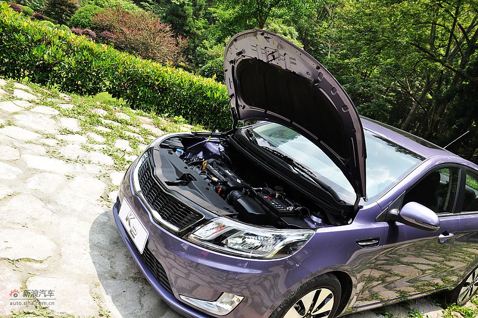 东风悦达起亚K2引擎底盘