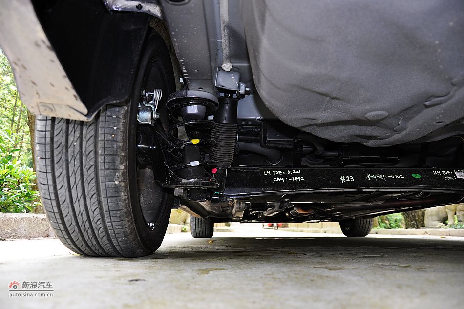 东风悦达起亚K2引擎底盘