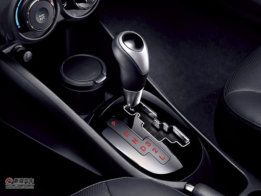 2011款东风悦达起亚K2