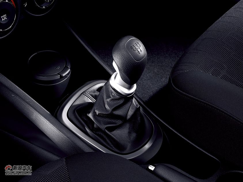 2011款东风悦达起亚K2