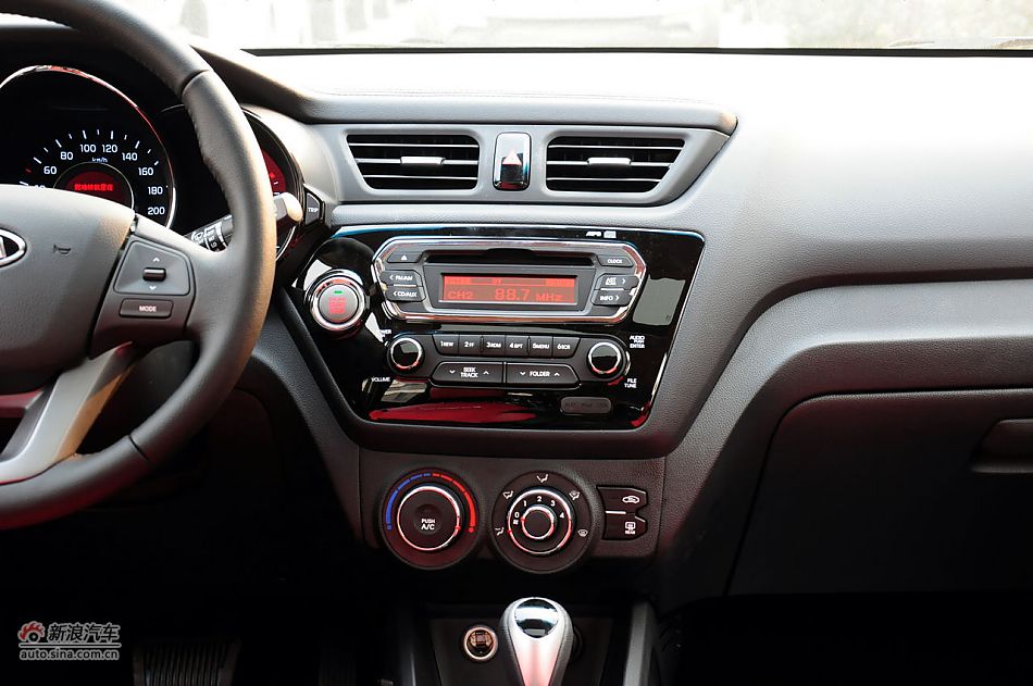 2012款起亚K2两厢实拍