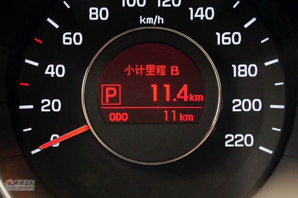 2012款起亚K2两厢实拍