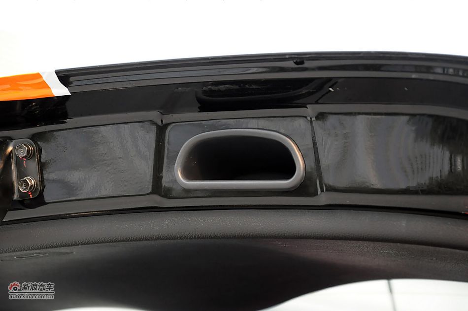 2012款起亚K2两厢实拍