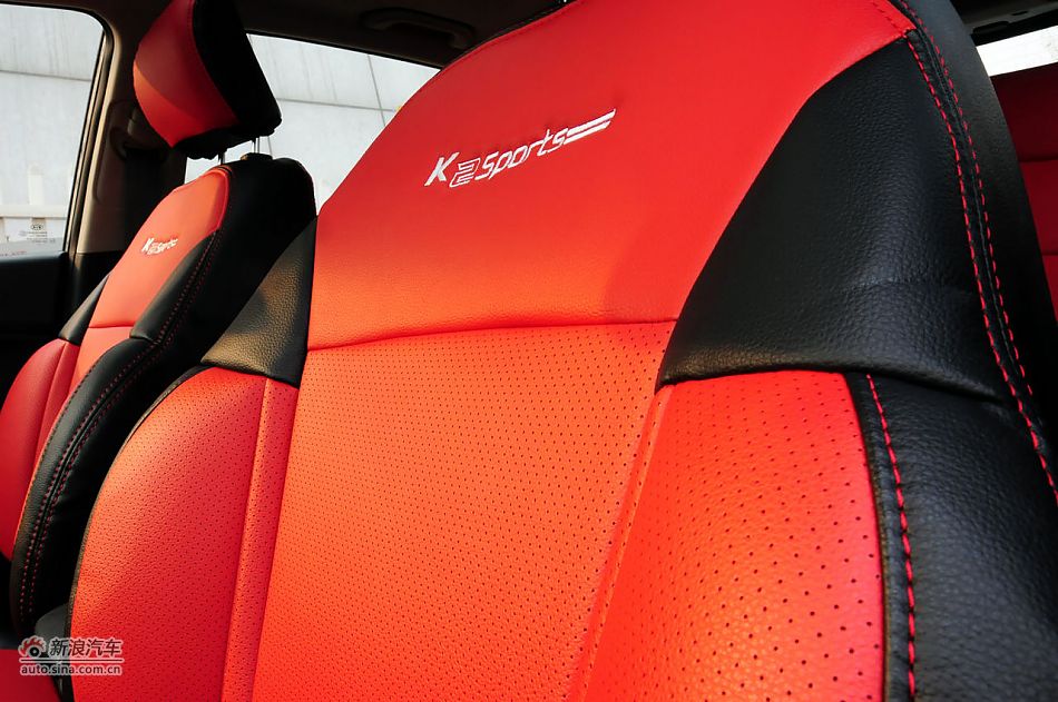 2012款起亚K2两厢实拍