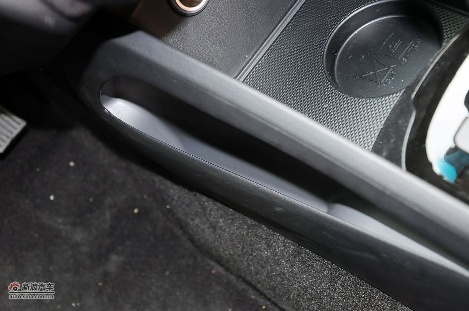 2012款起亚K2两厢实拍