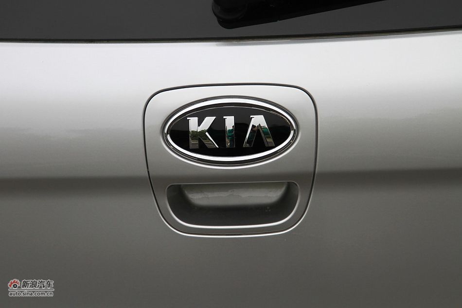 2012款东风悦达起亚K2 1.6L自动Premium两厢