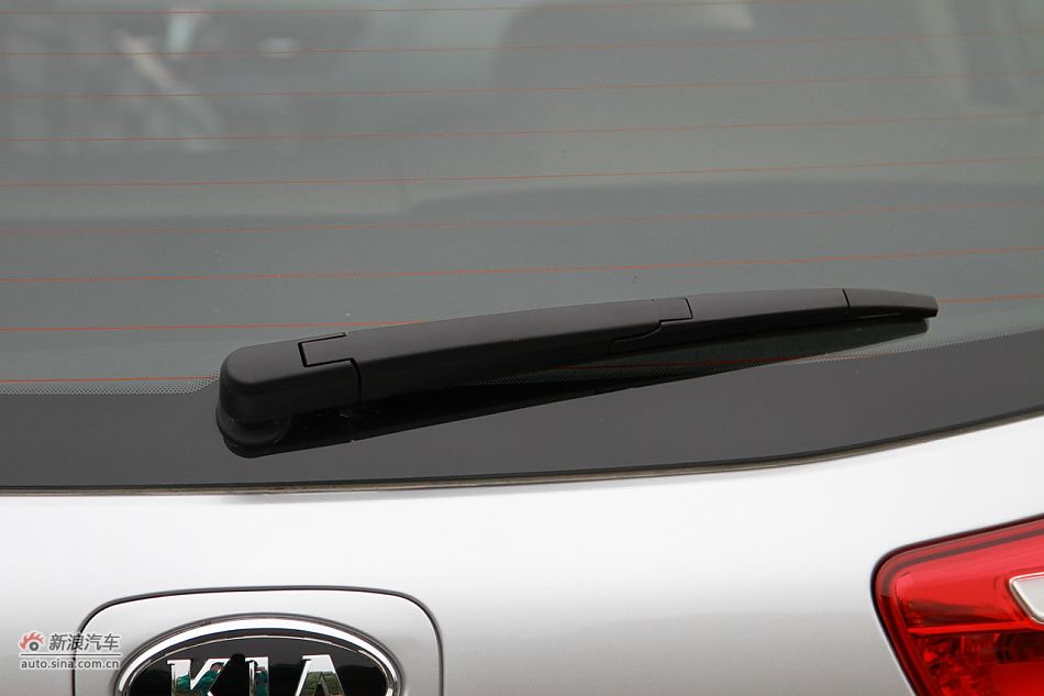 2012款东风悦达起亚K2 1.6L自动Premium两厢