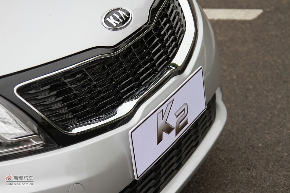 2012款东风悦达起亚K2 1.6L自动Premium两厢