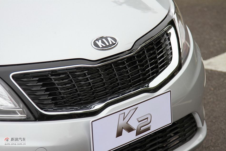 2012款东风悦达起亚K2 1.6L自动Premium两厢