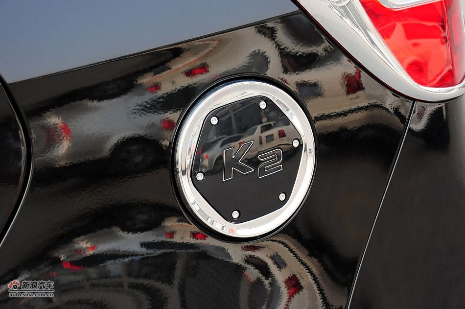 2012款起亚K2两厢实拍