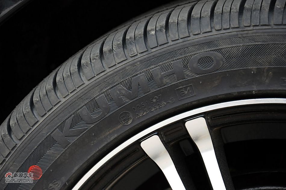 2012款起亚K2两厢实拍