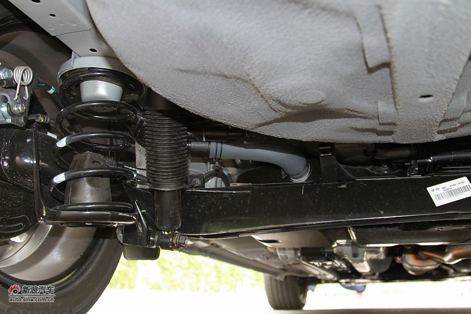 2012款东风悦达起亚K2 1.6L自动Premium两厢