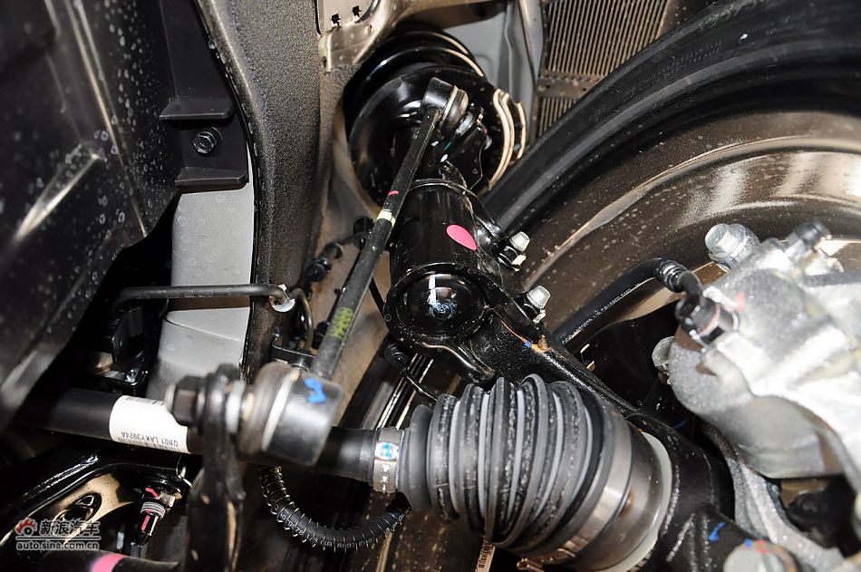 2012款起亚K2两厢实拍