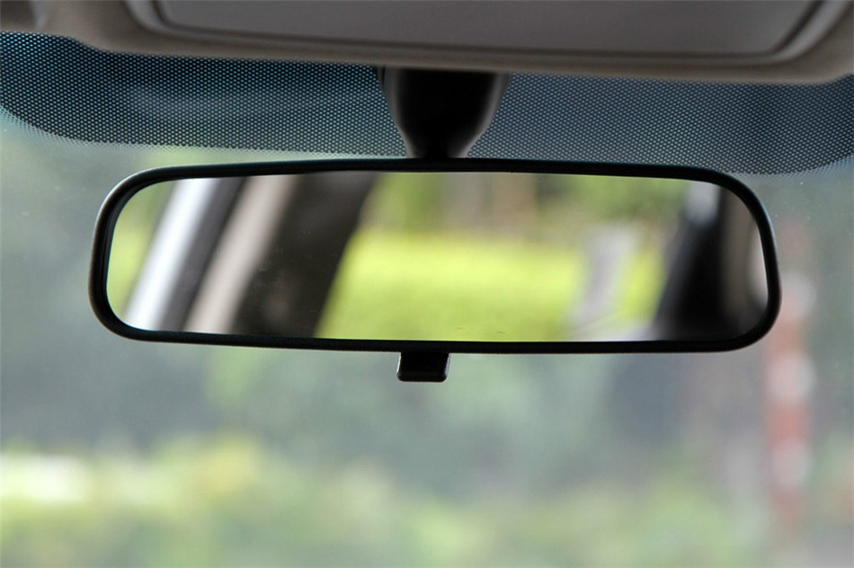 起亚K2 两厢 2012款 1.6L AT Premium 空间