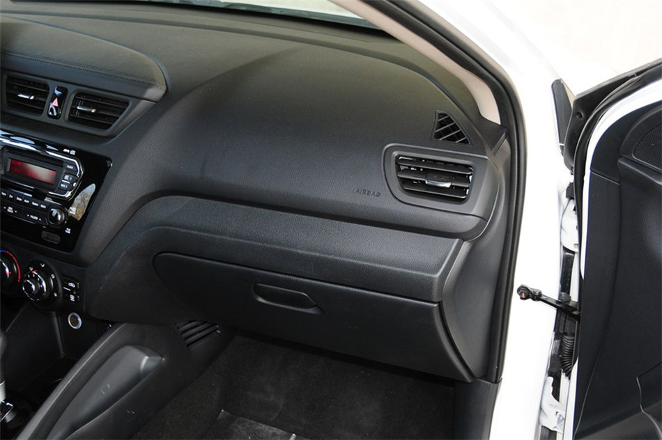 K2  2012 1.6L AT Premium 