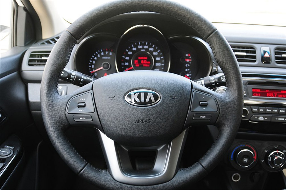 K2  2012 1.6L AT Premium 