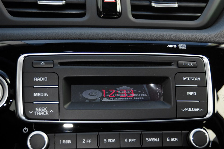 2015款 三厢 1.6L AT Premium 内饰