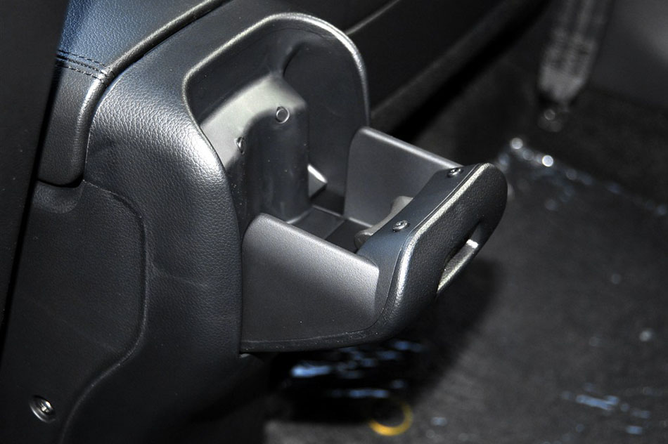 2015款 三厢 1.6L AT Premium 座椅空间