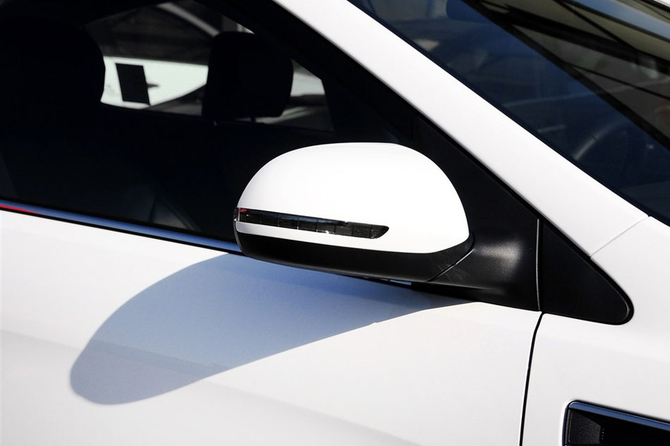 2015  1.6L AT Premium ϸ