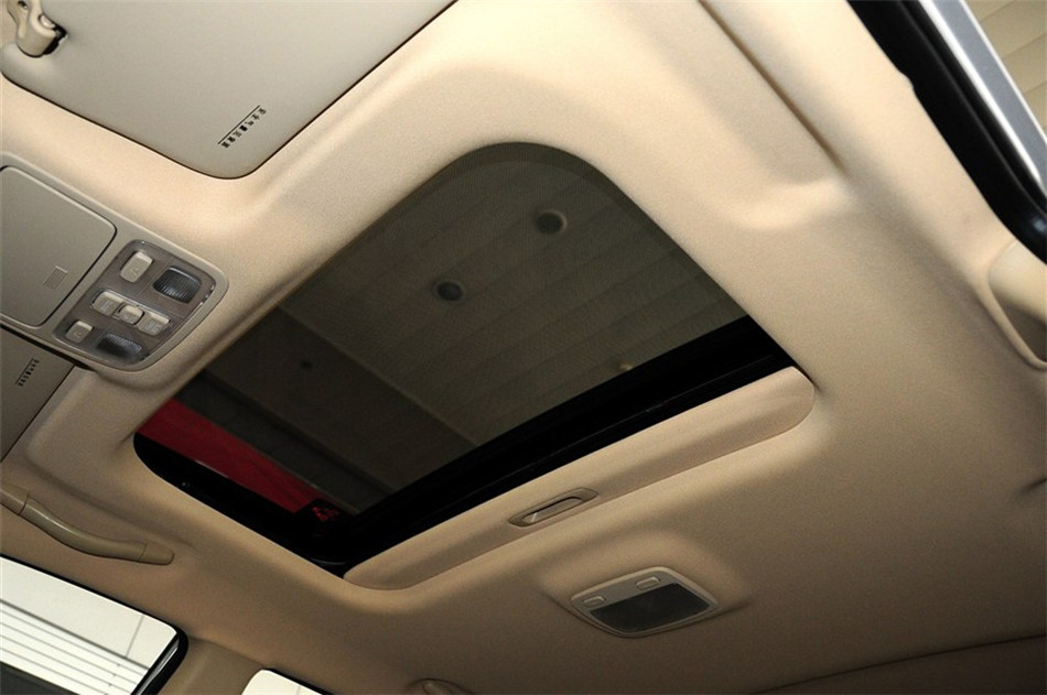 2013款途胜2.0L两驱手动时尚型