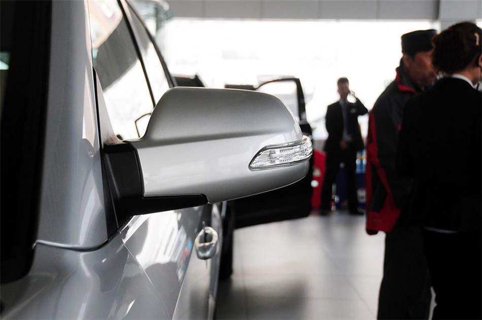 2013款途胜2.0L两驱手动时尚型