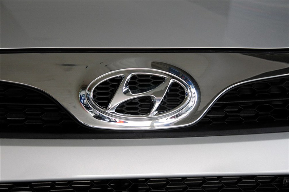 2013款途胜2.0L两驱手动时尚型