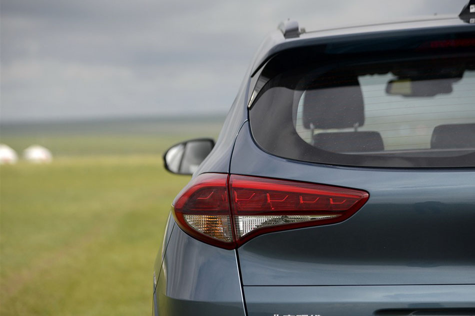 2015款 2.0T 自动四驱智能型 5座 细节