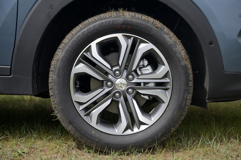 2015款 2.0T 自动四驱智能型 5座 细节