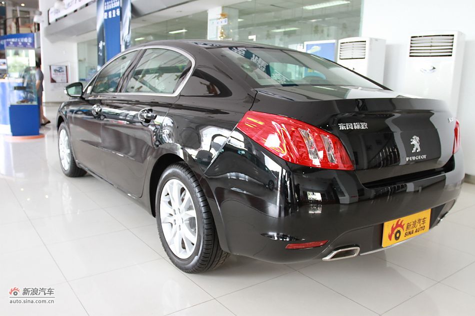 2011款标致508 2.3L自动豪华版