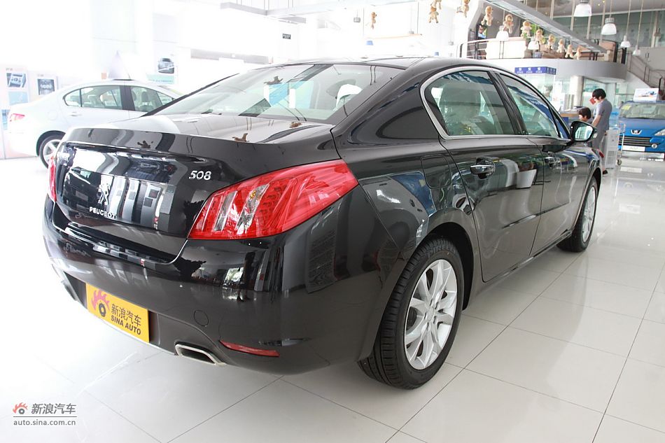 2011款标致508 2.3L自动豪华版
