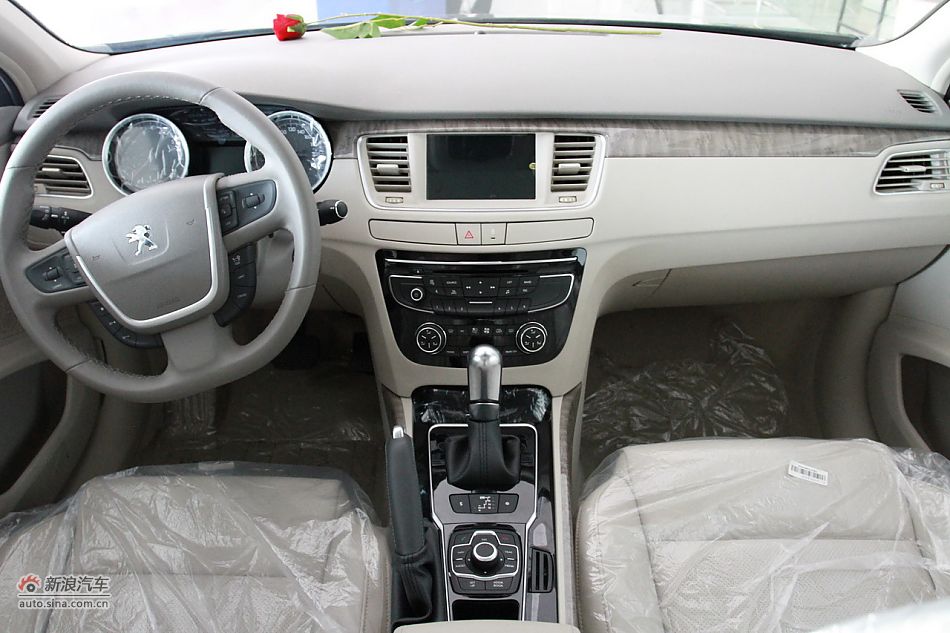 2011款标致508 2.3L自动豪华版