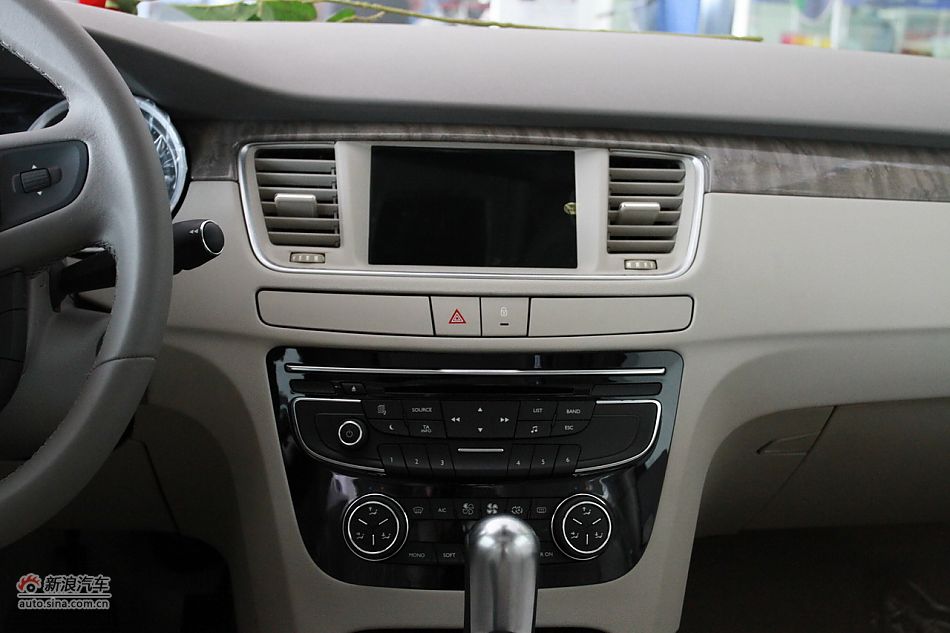 2011款标致508 2.3L自动豪华版