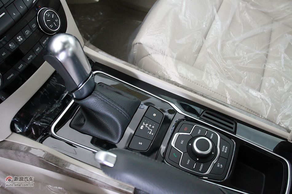 2011款标致508 2.3L自动豪华版