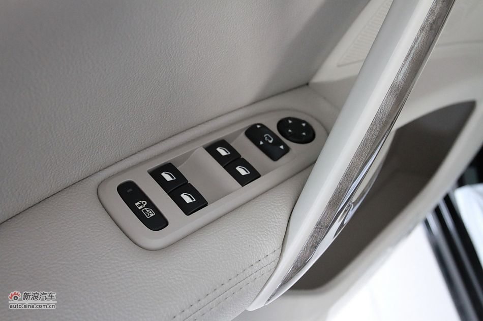 2011款标致508 2.3L自动豪华版