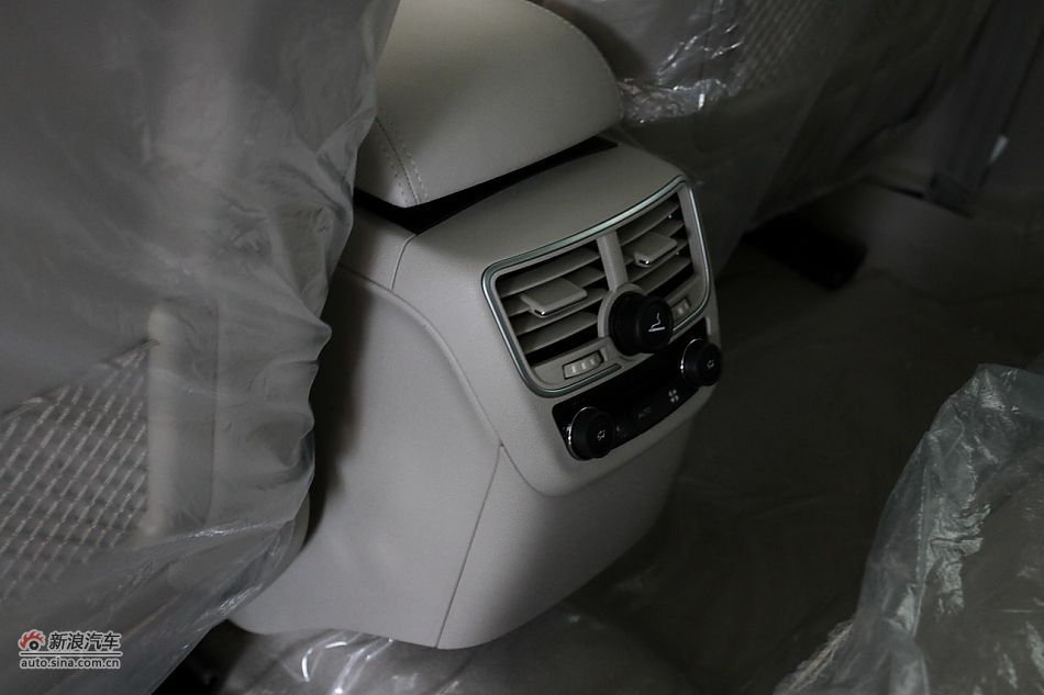 2011款标致508 2.3L自动豪华版