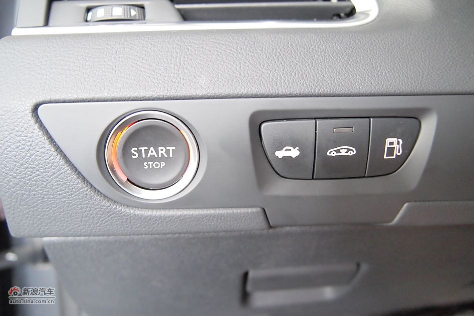 东风标致508 2.3L自动旗舰型