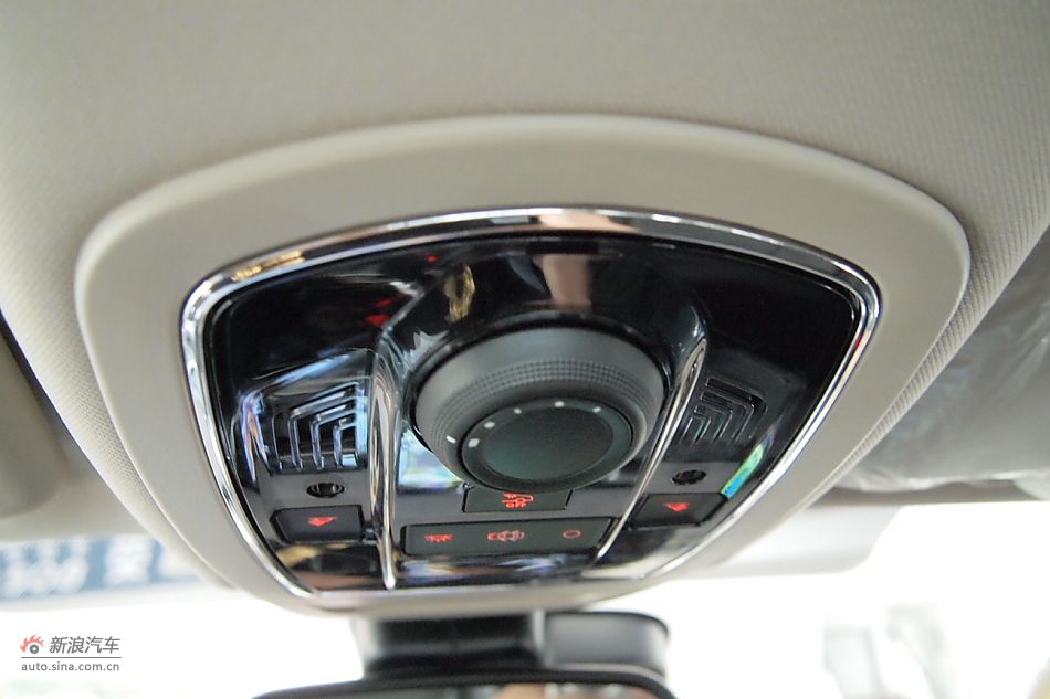 东风标致508 2.3L自动旗舰型