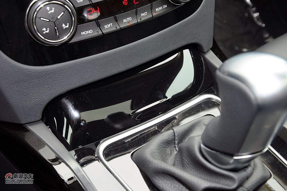 2011款标致508实拍