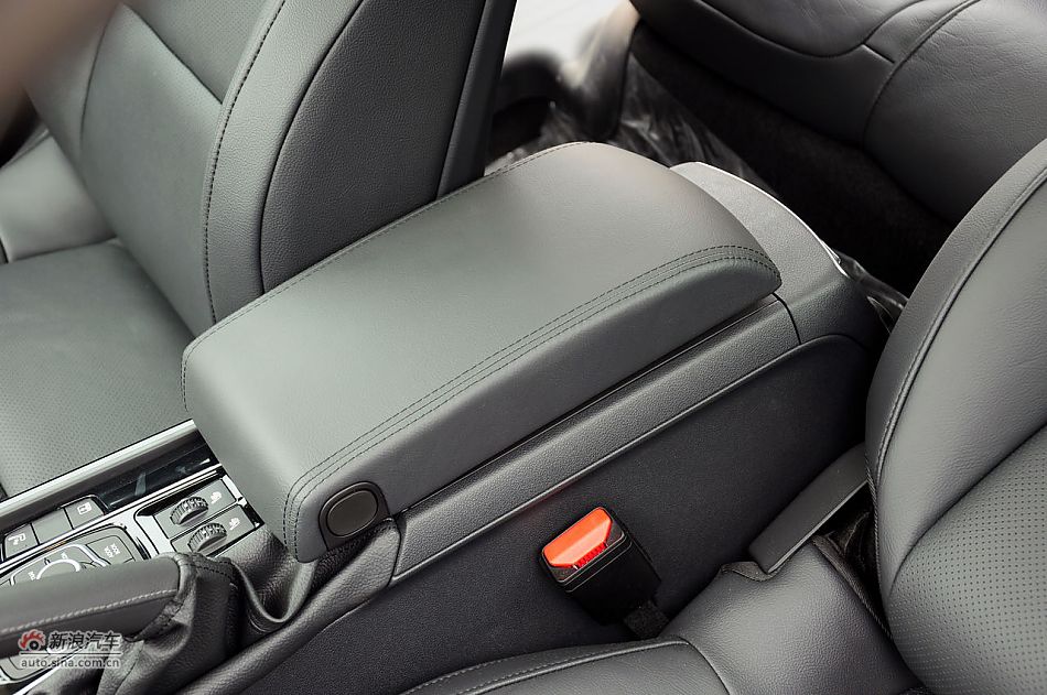 2011款标致508实拍