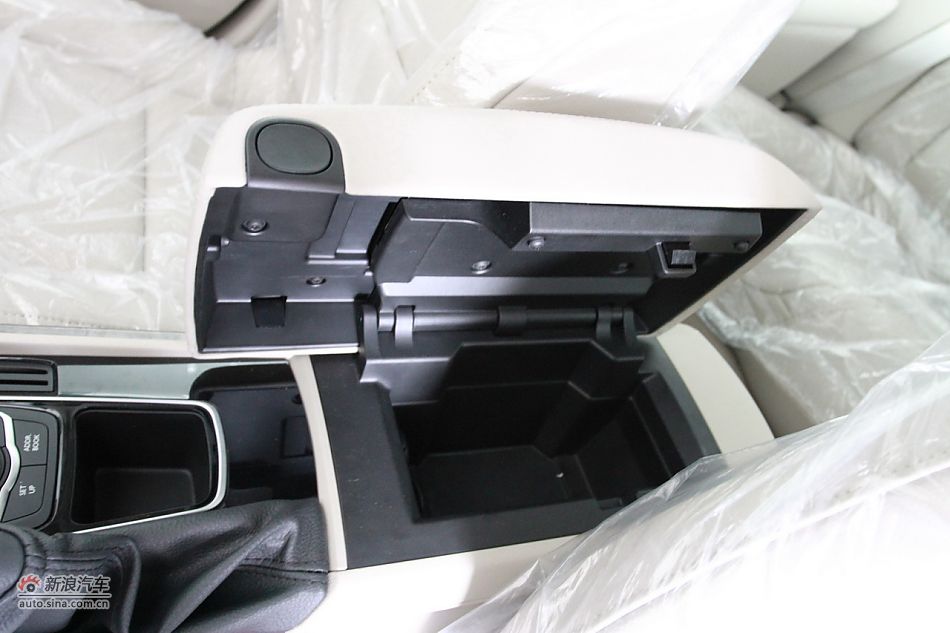 2011款标致508 2.3L自动豪华版